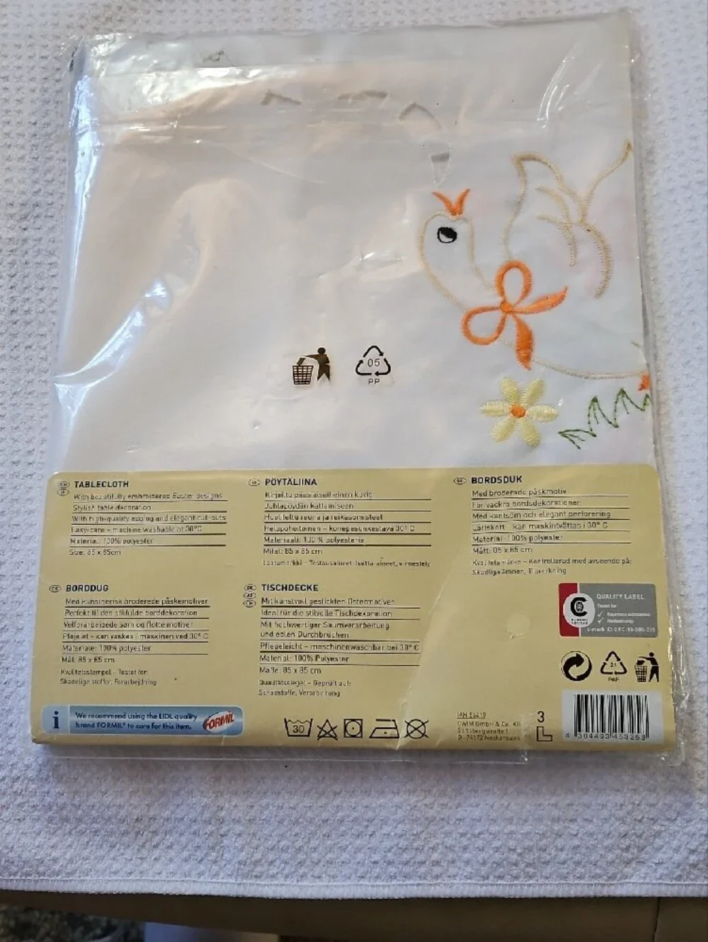 Meradiso White Spring Embroidered Round Tablecloth Ducks & Flowers